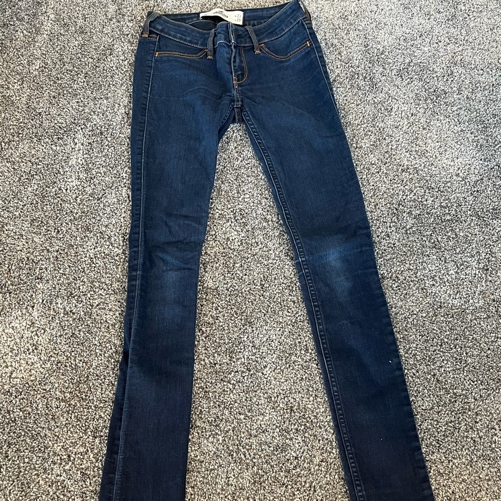 Hollister dark skinny jeans